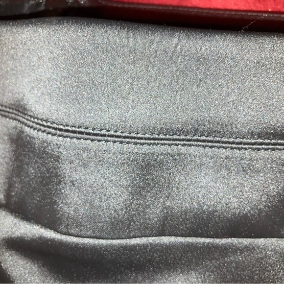 Bebe Satin Skirt Midi Size 4 - Picture 6 of 6